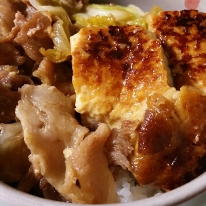 家にあるもので！白菜と豚肉と豆腐の簡単すき焼き丼